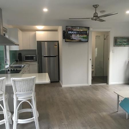 Brodie Beach Bungalow 호텔 콥스 하버 외부 사진